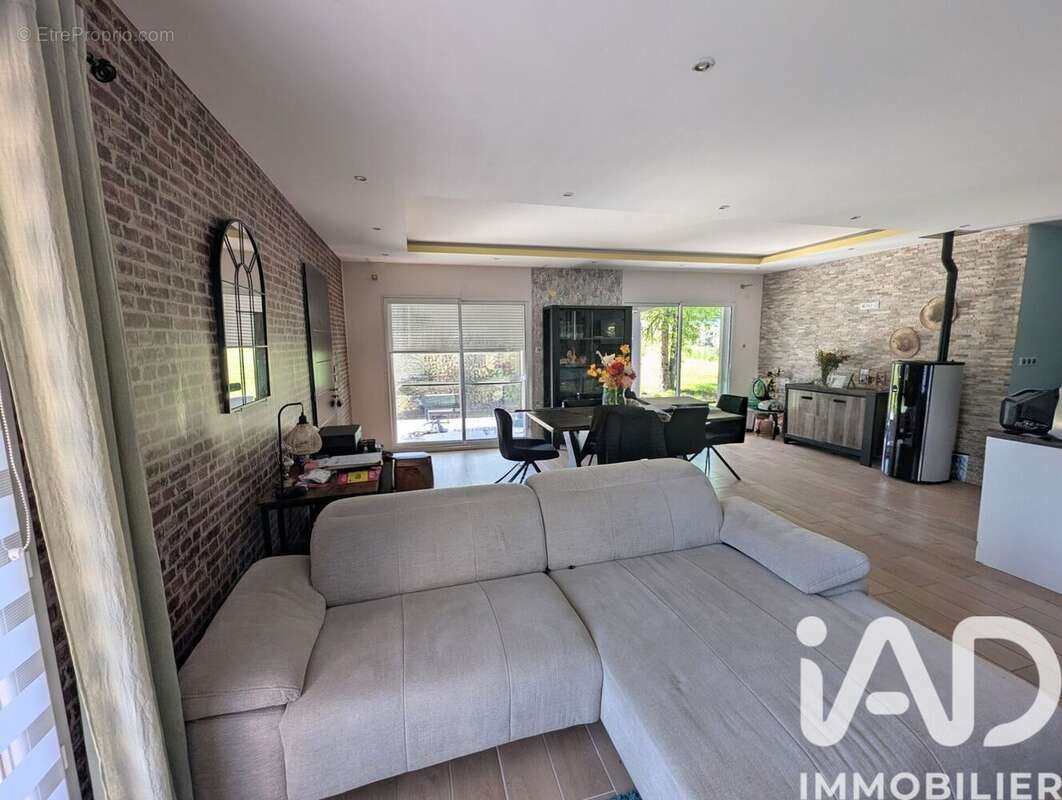 Maison 125 m² à Graulhet  - photo 6