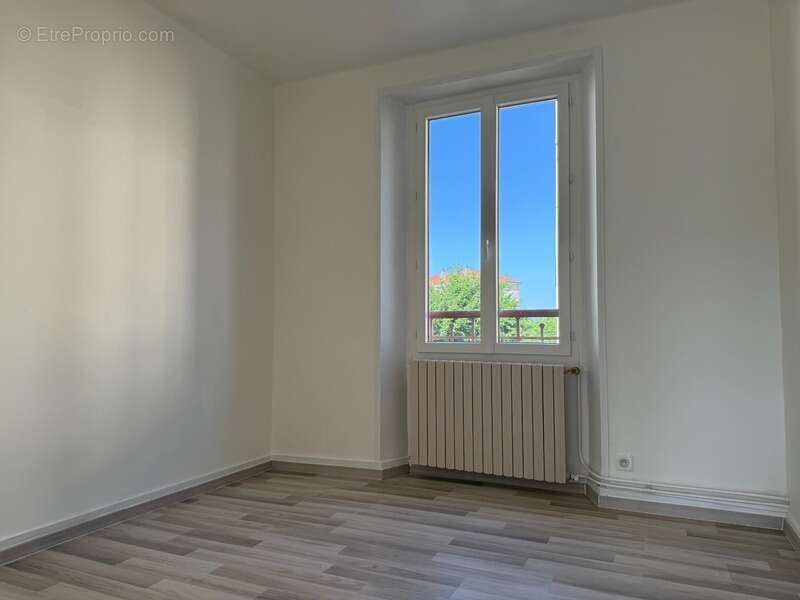 Appartement à PARAY-LE-MONIAL