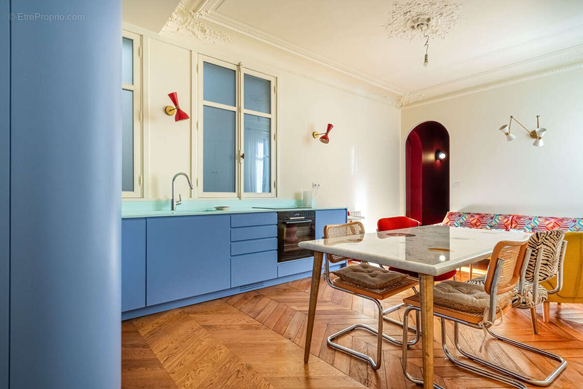 Appartement à PARIS-10E