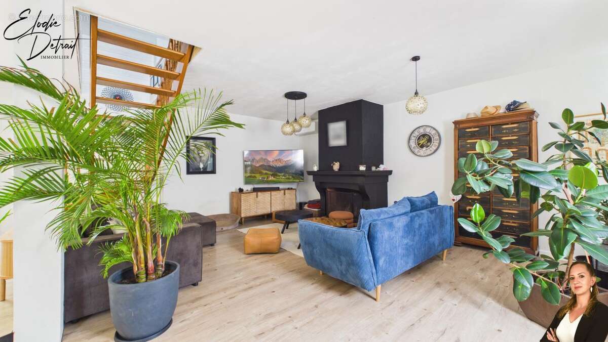 Maison 200 m² à La Bazoge  - photo 6