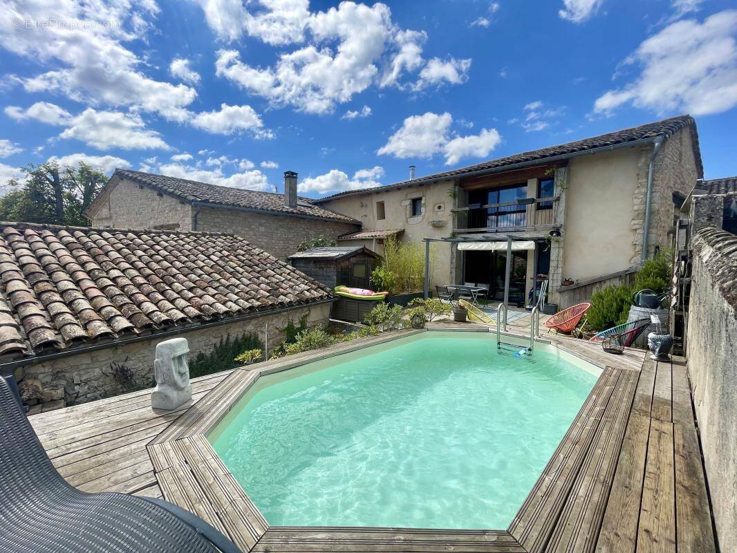 Maison à ANDILLAC