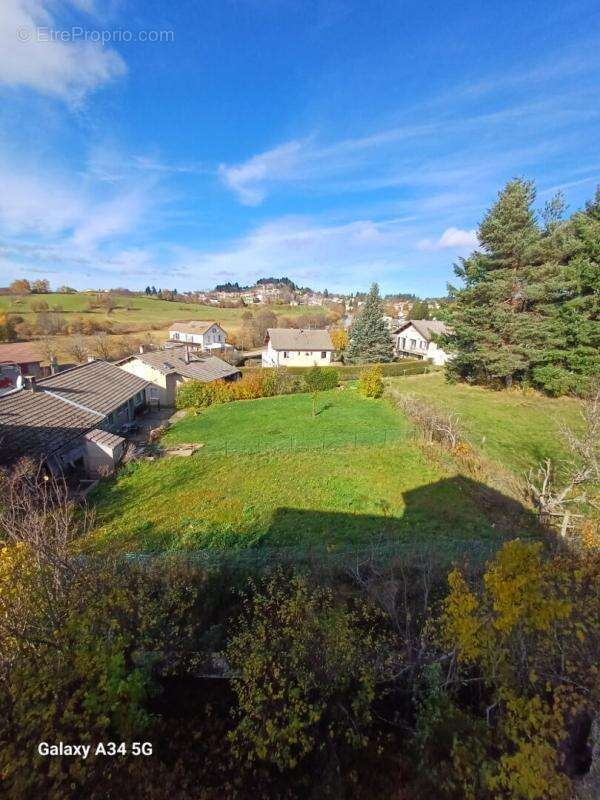 Maison à SAINT-AGREVE