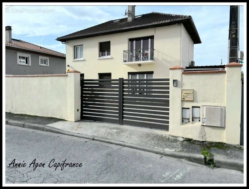 Maison à TARBES