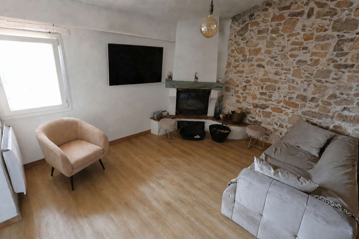 Maison de village de 106 m² avec jardin et piscine à Peymeinade - photo 9