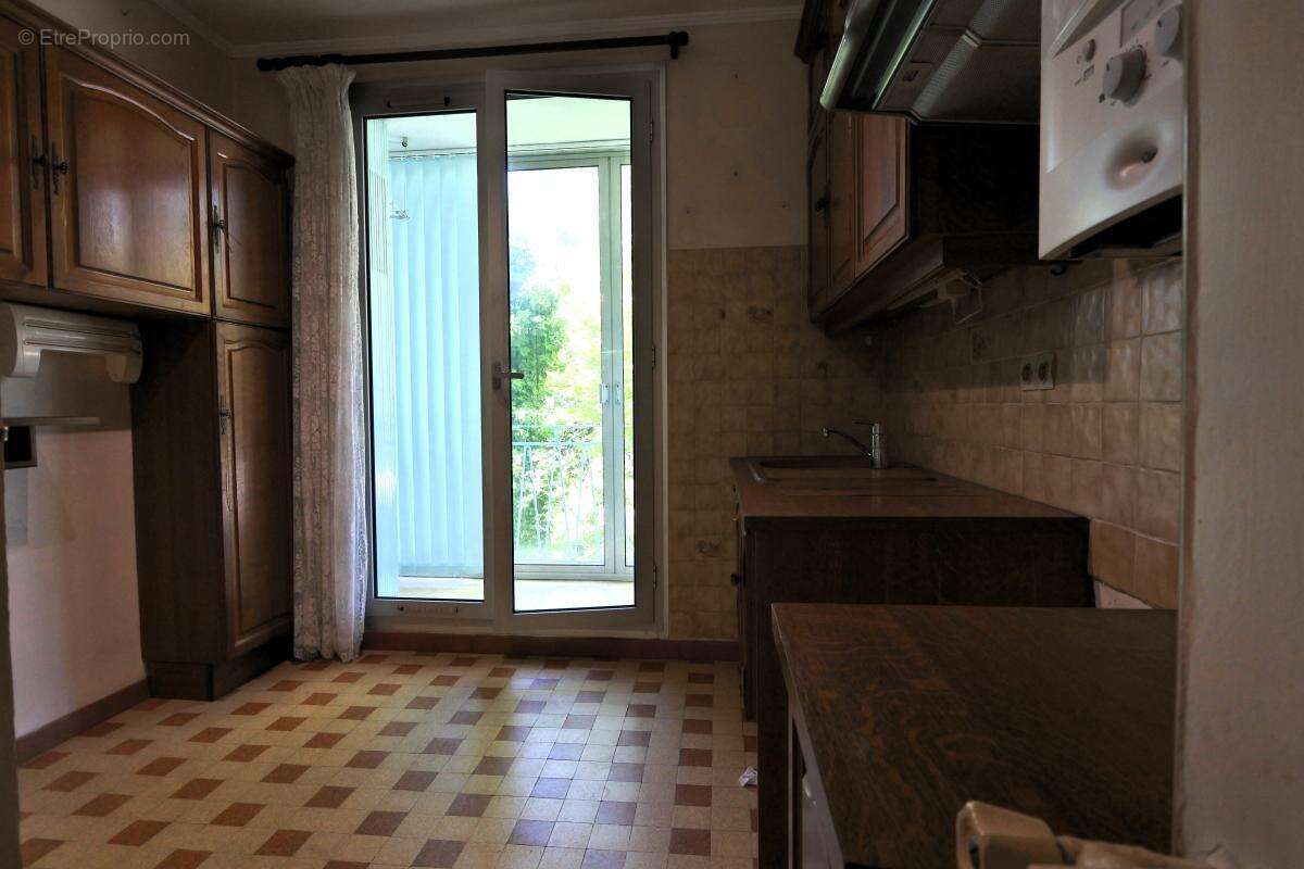 Appartement à MARSEILLE-12E