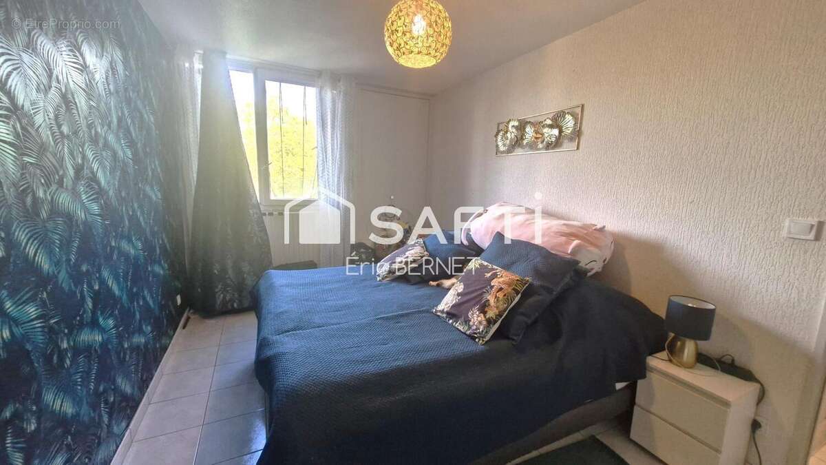 Photo 8 - Appartement à DECINES-CHARPIEU