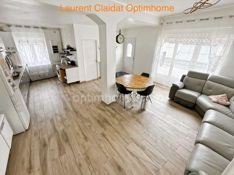 Maison à SAINT-QUENTIN