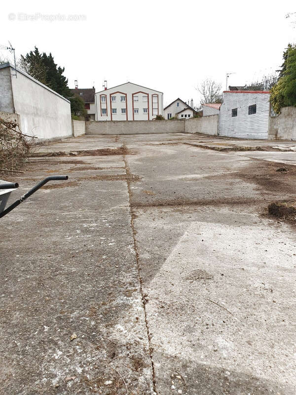 Terrain à ROSNY-SOUS-BOIS