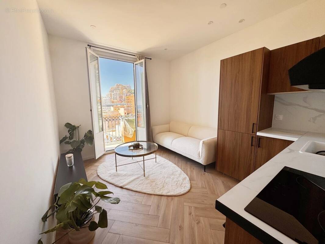 Appartement à BEAUSOLEIL