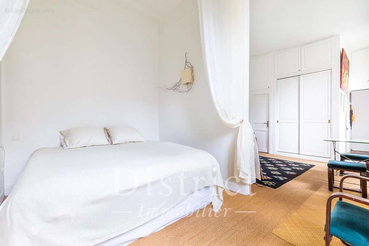 Appartement à PARIS-4E
