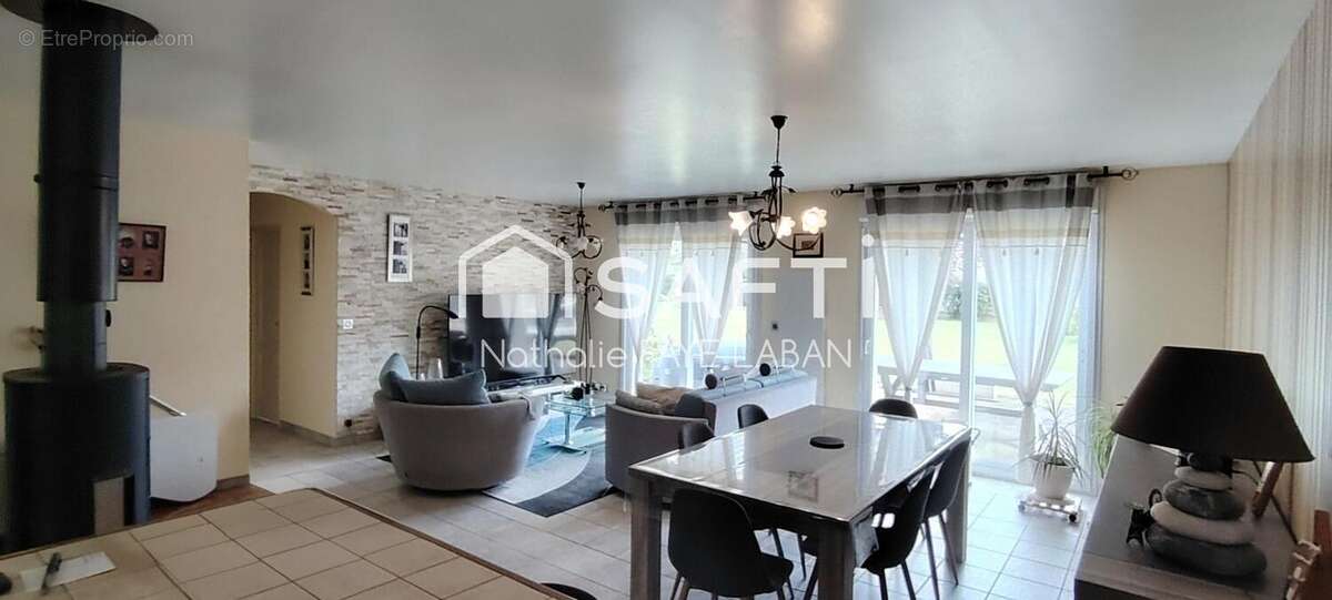 Photo 3 - Maison à YZEURES-SUR-CREUSE