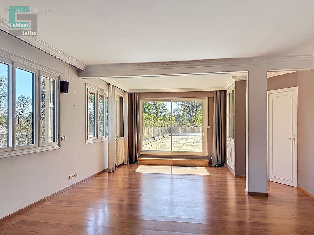 Appartement à FONTAINEBLEAU