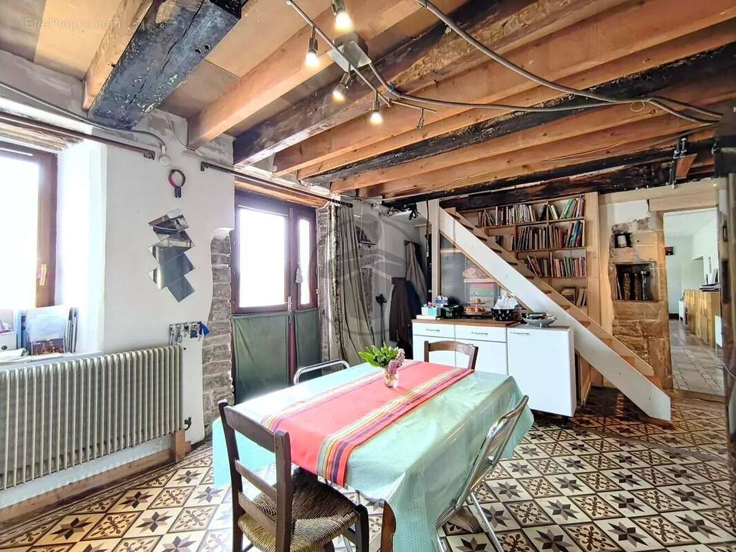 Maison à VALONNE