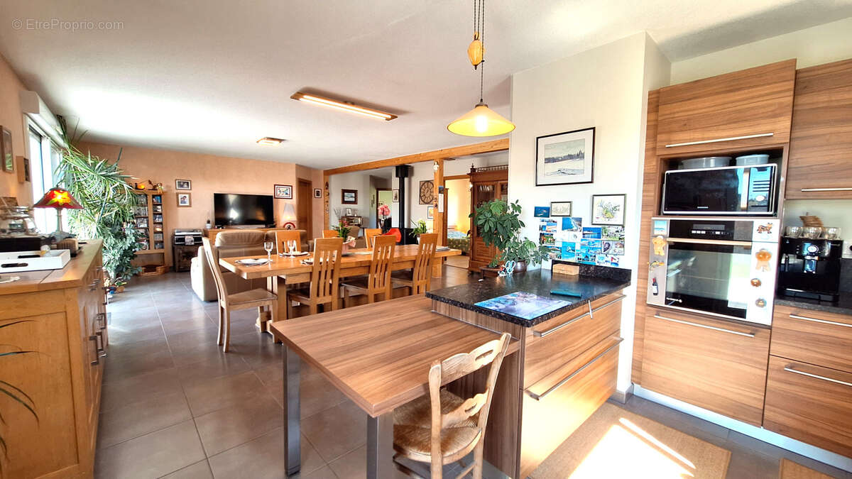 Maison à FONTAINE-LES-CLERVAL