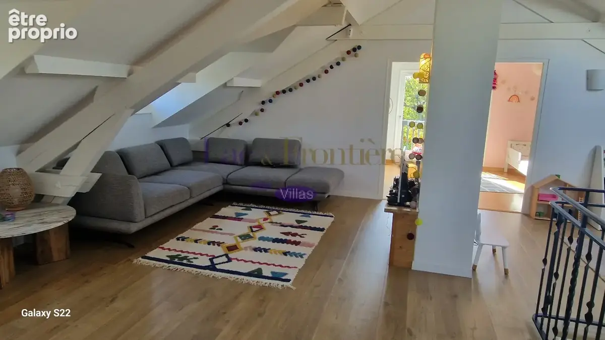 Maison 7 pièces 173 m² à vendre à Nernier (74140) - photo 8