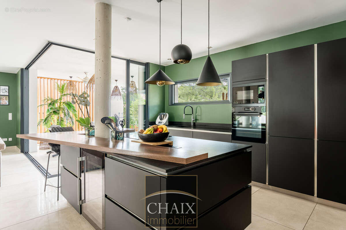 13420 GEMENOS - Villa haut de gamme dans un secteur prisé - photo 9