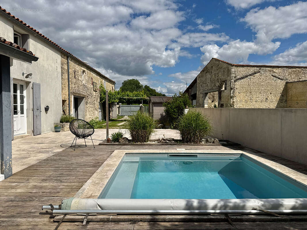 Maison à SAINT-MARD