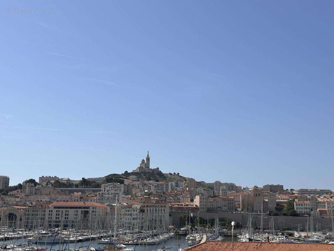 Appartement à MARSEILLE-2E