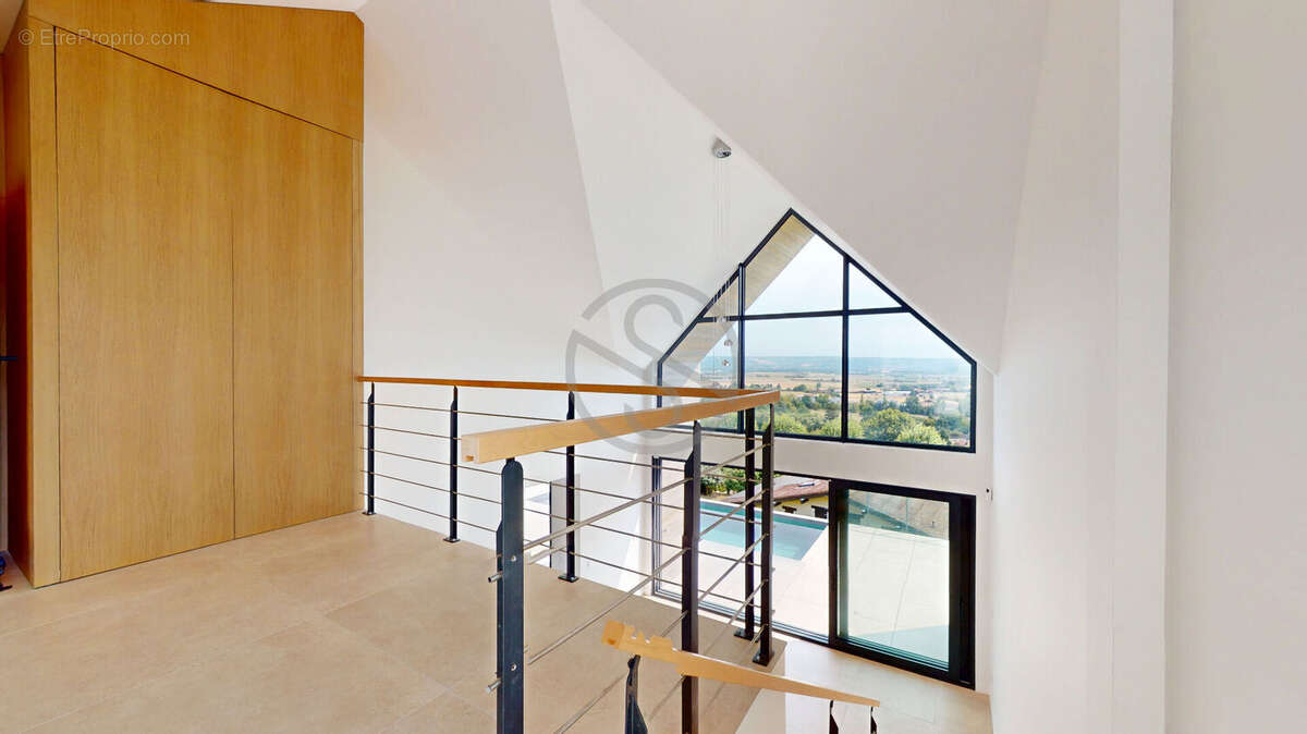 Maison à LA COTE-SAINT-ANDRE