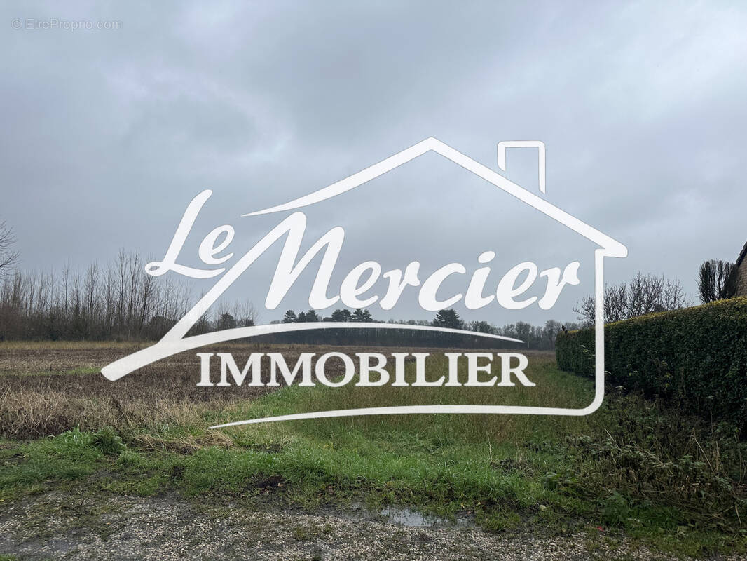 Terrain à ONNAING
