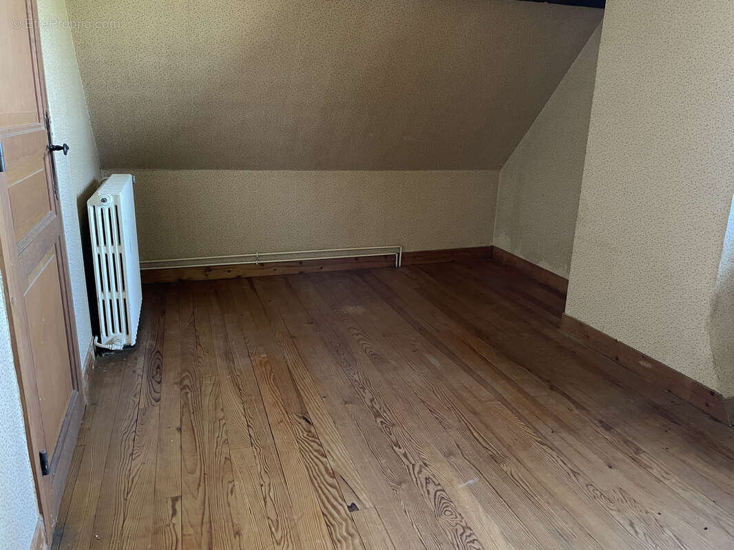 Maison à SAINT-CREPIN-IBOUVILLERS