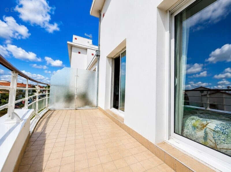 Appartement 90 m² à Royan  - photo 4