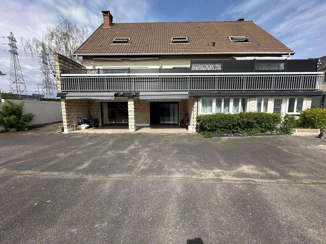 Maison à LISSES
