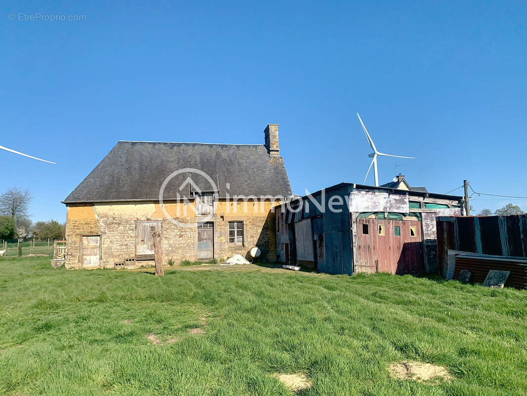 Maison Grange a Restaurer /MARGUERAY 50410 / PARCELLE DE 4700 m2. - photo 7