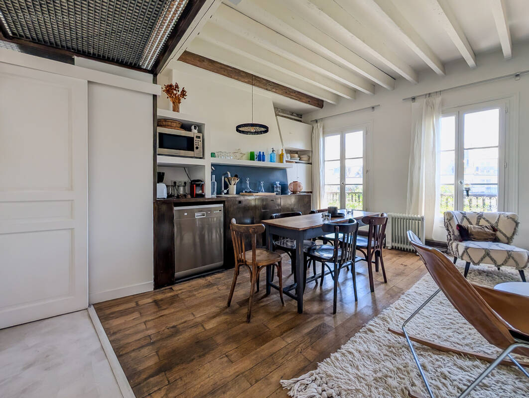 Appartement à PARIS-3E