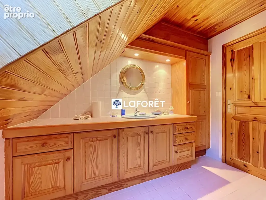Maison Peyre En Aubrac 5 pièce(s) 158 m2 - photo 12