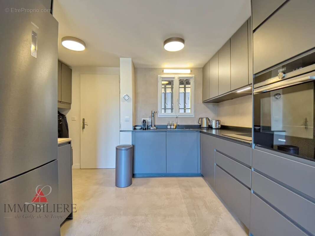 Appartement à COGOLIN