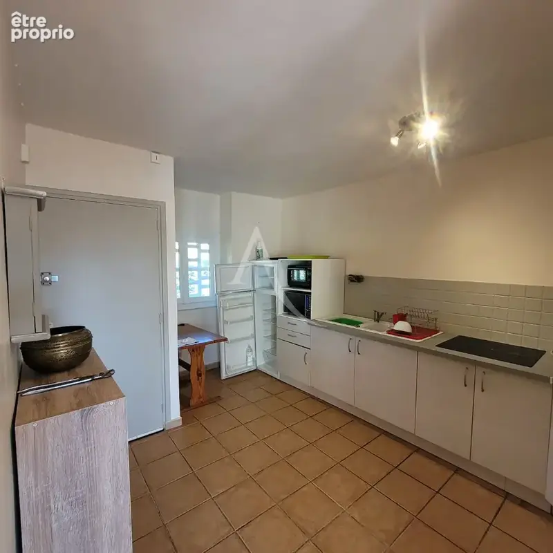 Appartement Grasse 3 pièces  stationnement et cave - photo 4