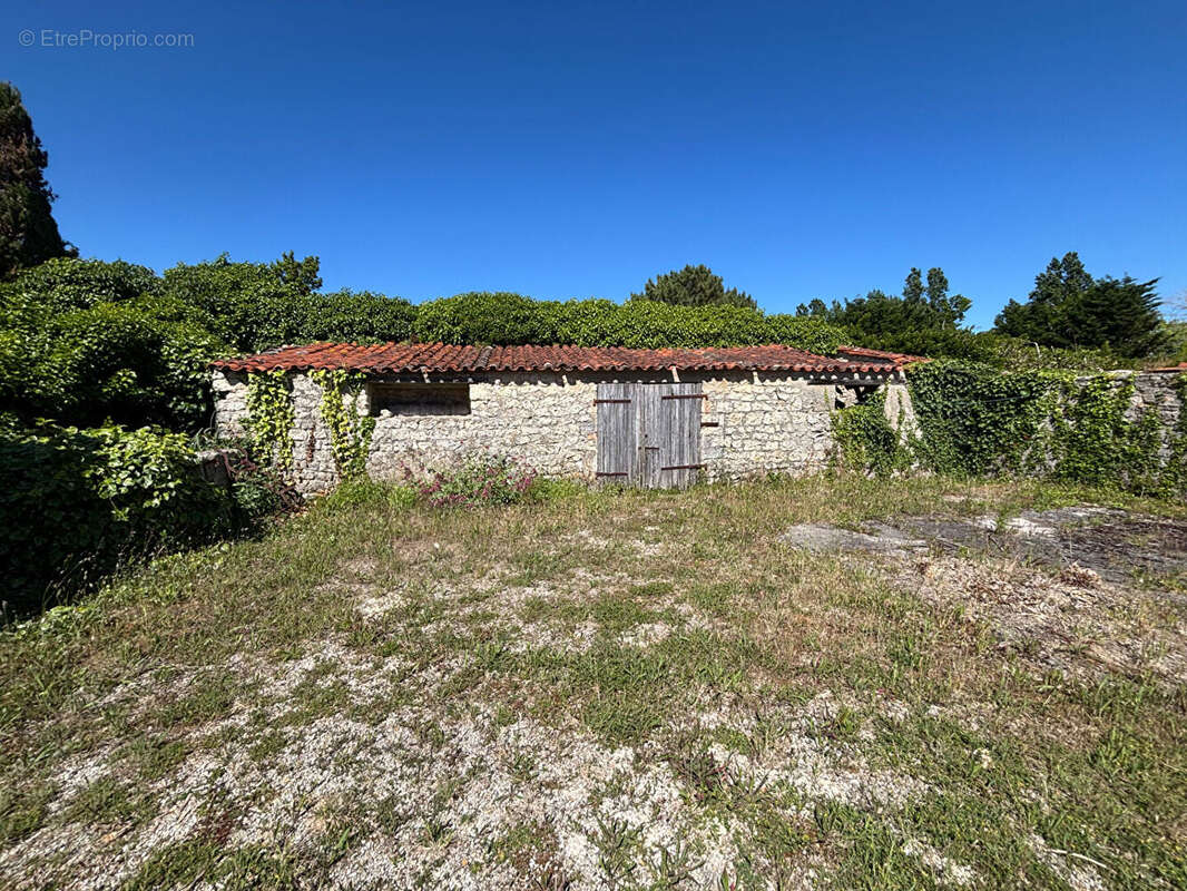 Corps de ferme à rénover - Un véritable projet de vie au fort potentiel ! - photo 16