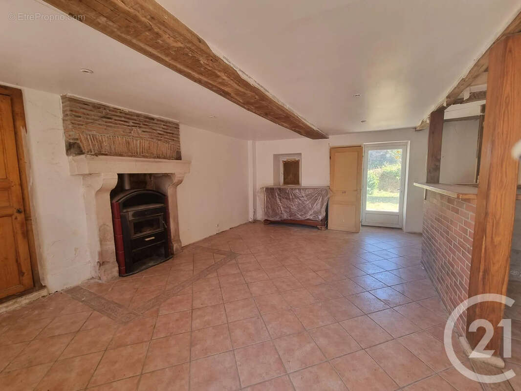 Maison 82 m² à Corbigny  - photo 2