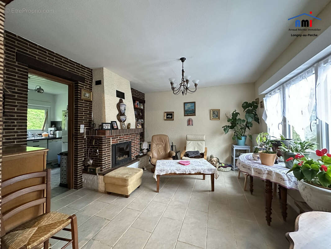 Maison à LONGNY-AU-PERCHE