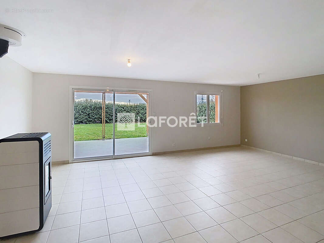 Maison à SAINT-SARDOS