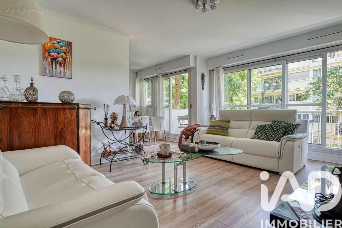 Photo 5 - Appartement à LE PLESSIS-ROBINSON