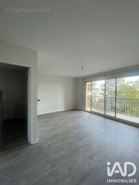Appartement 31 m² à Reims  - photo 2
