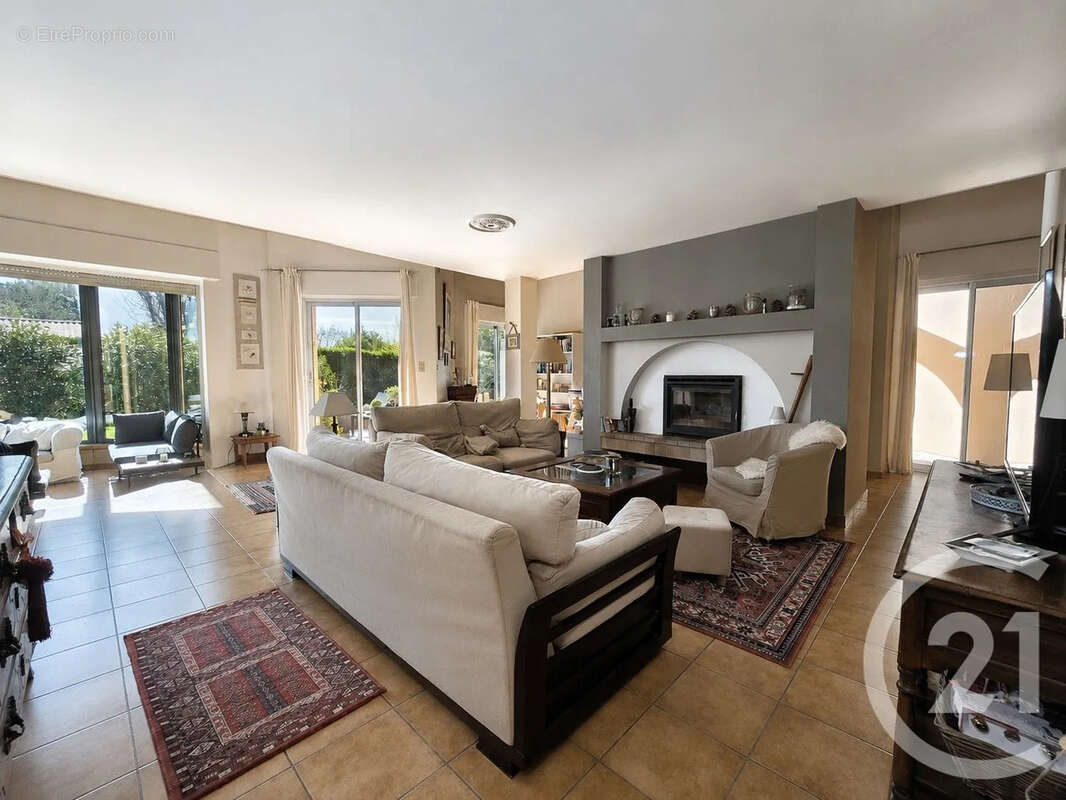 Maison 160 m² à Lavernose-Lacasse  - photo 9