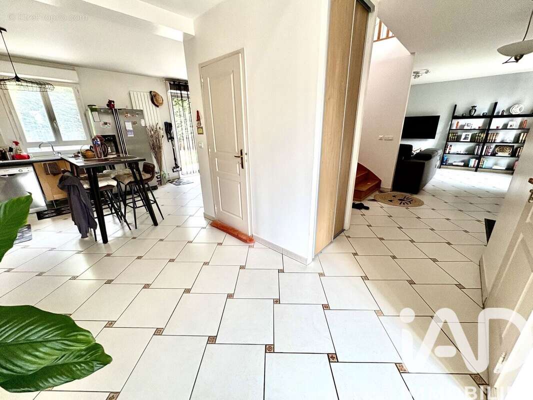 Photo 7 - Maison à CORMEILLES-EN-PARISIS