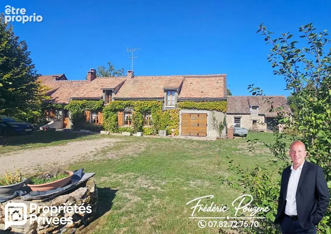 Maison à HOUDAN