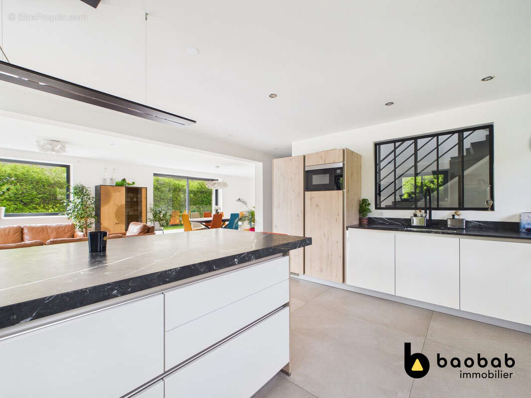 Maison à SAINT-JEOIRE-PRIEURE