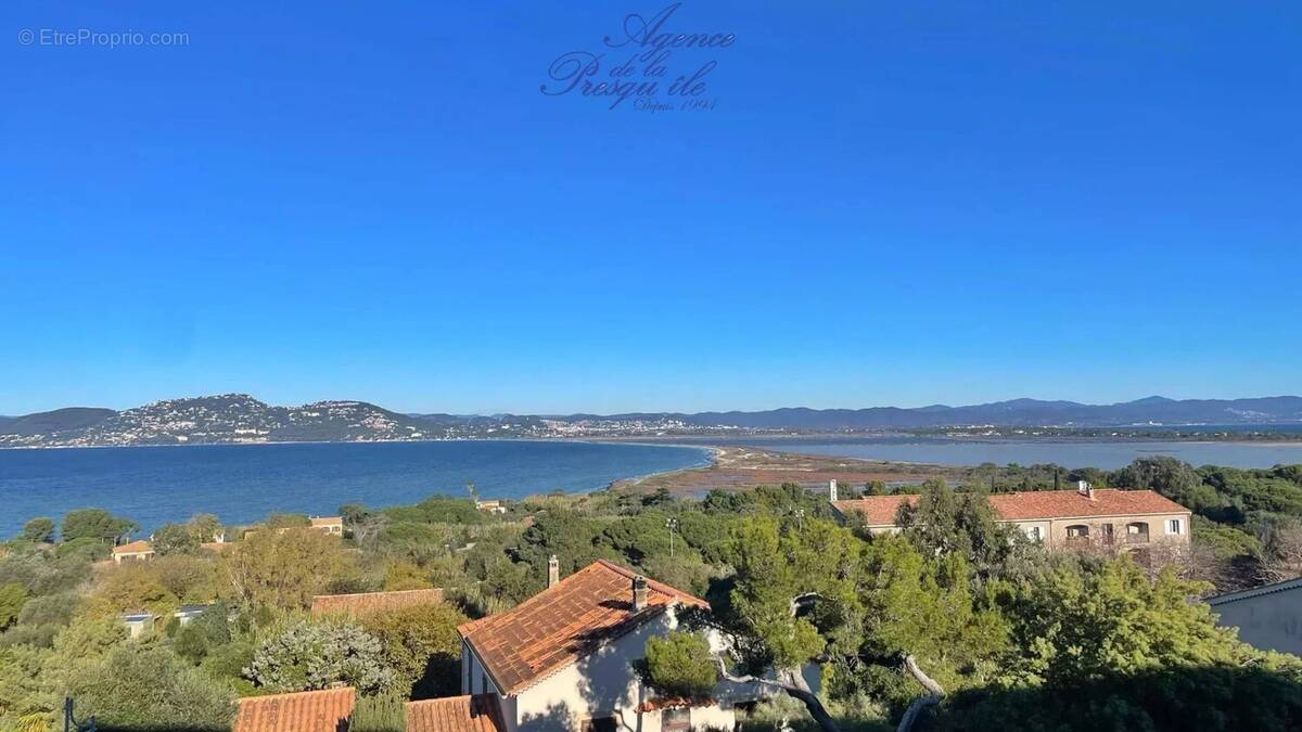 Appartement à HYERES