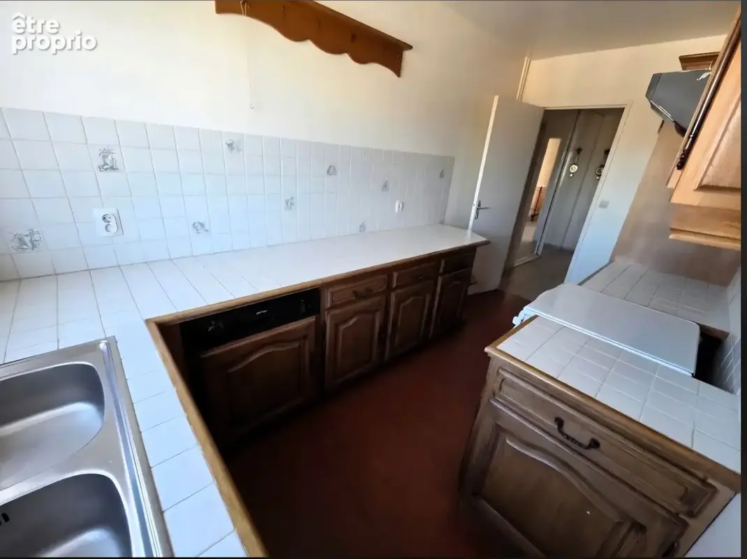 Appartement 4 pièces de 95m2 + cave + deux places de parking - photo 10