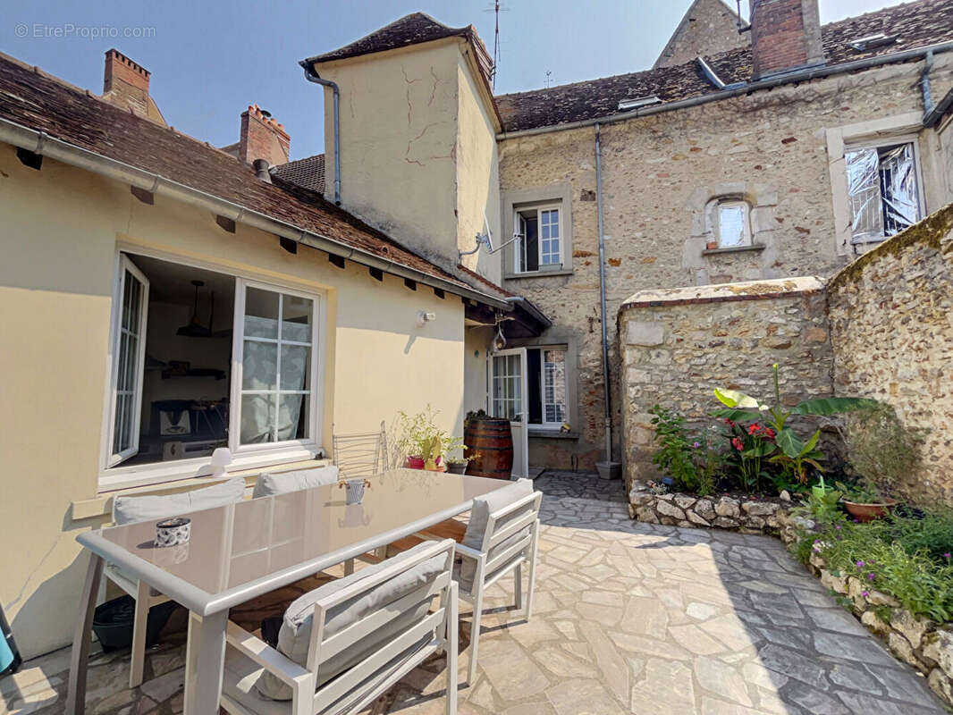Appartement centre Epernon - photo 2