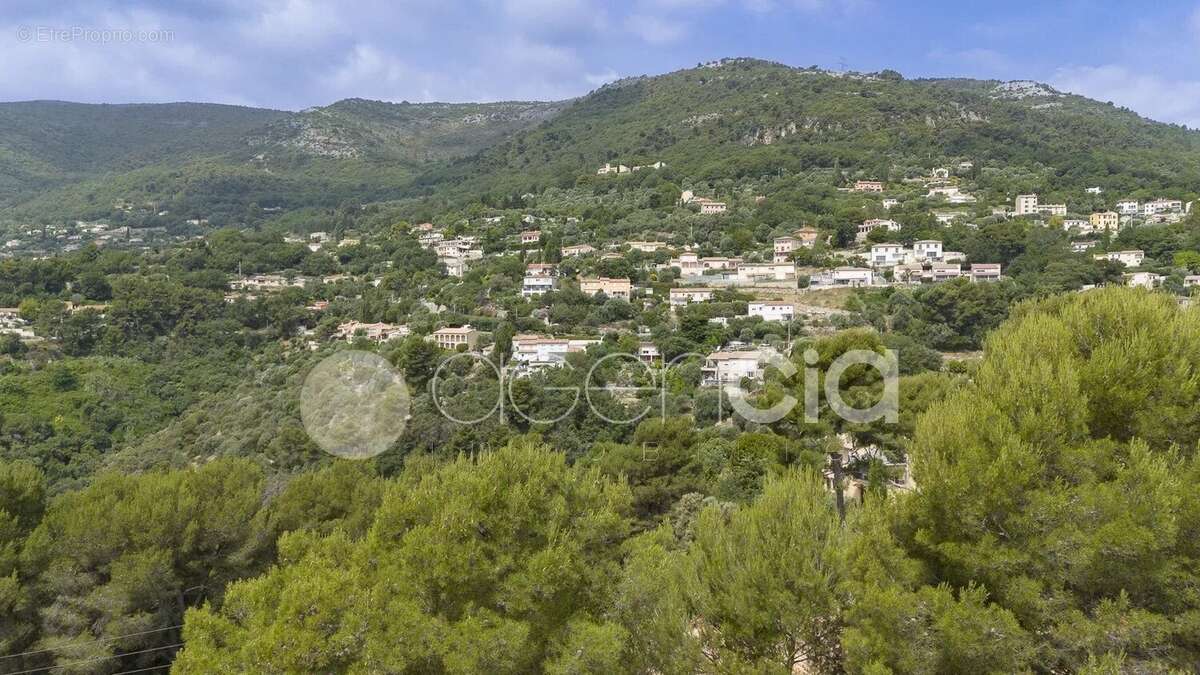 Carros Village Propriété d'exception ! - photo 34
