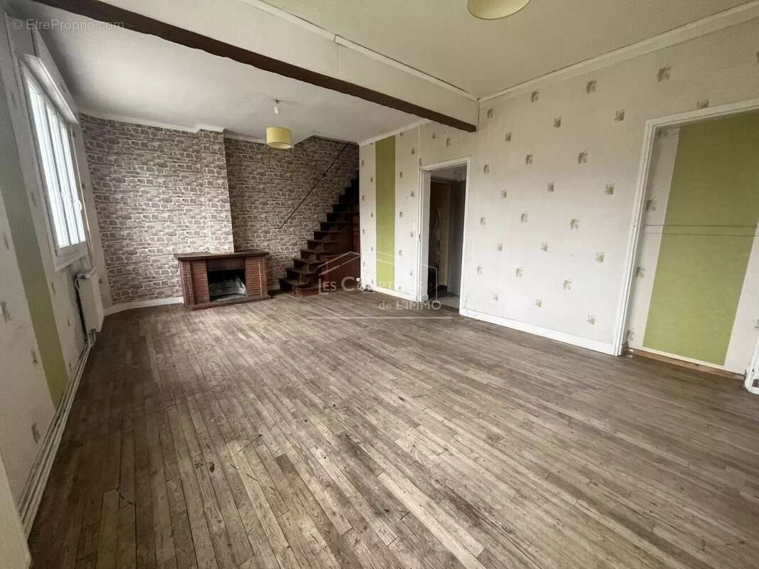 Appartement à DONGES