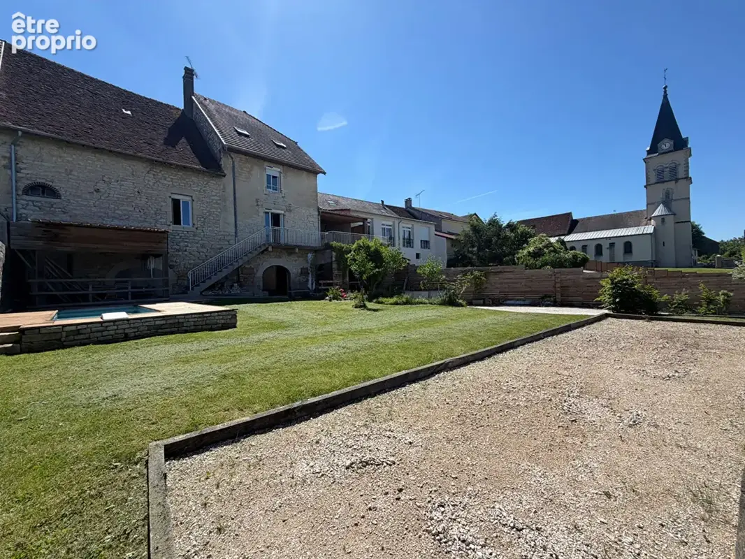 Maison à LAVIGNY
