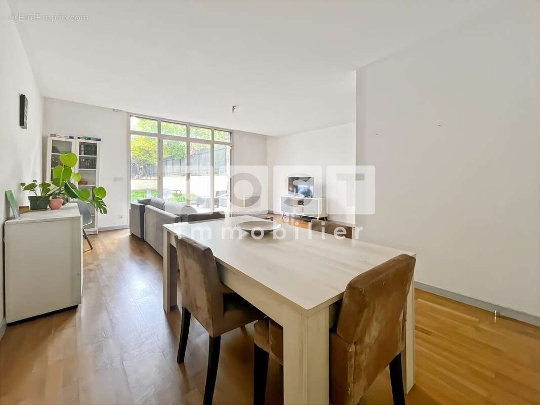 Appartement à ASNIERES-SUR-SEINE