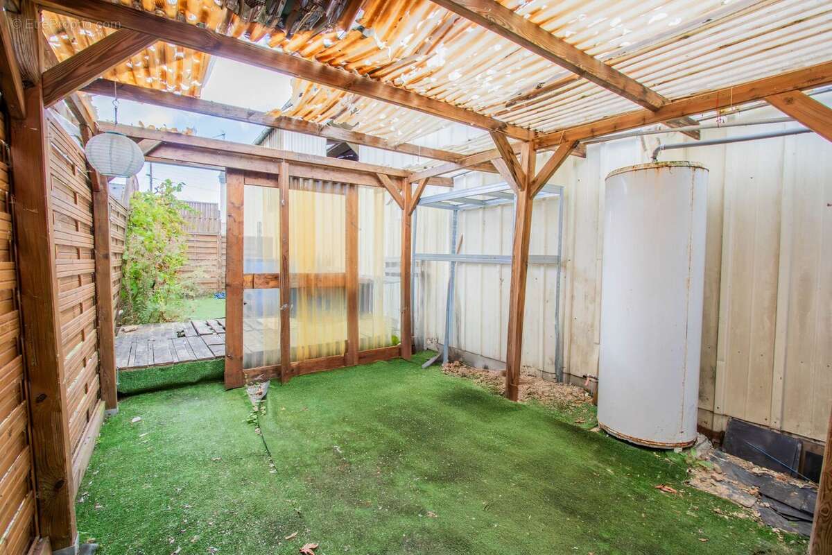 Appartement à LONGUE-JUMELLES